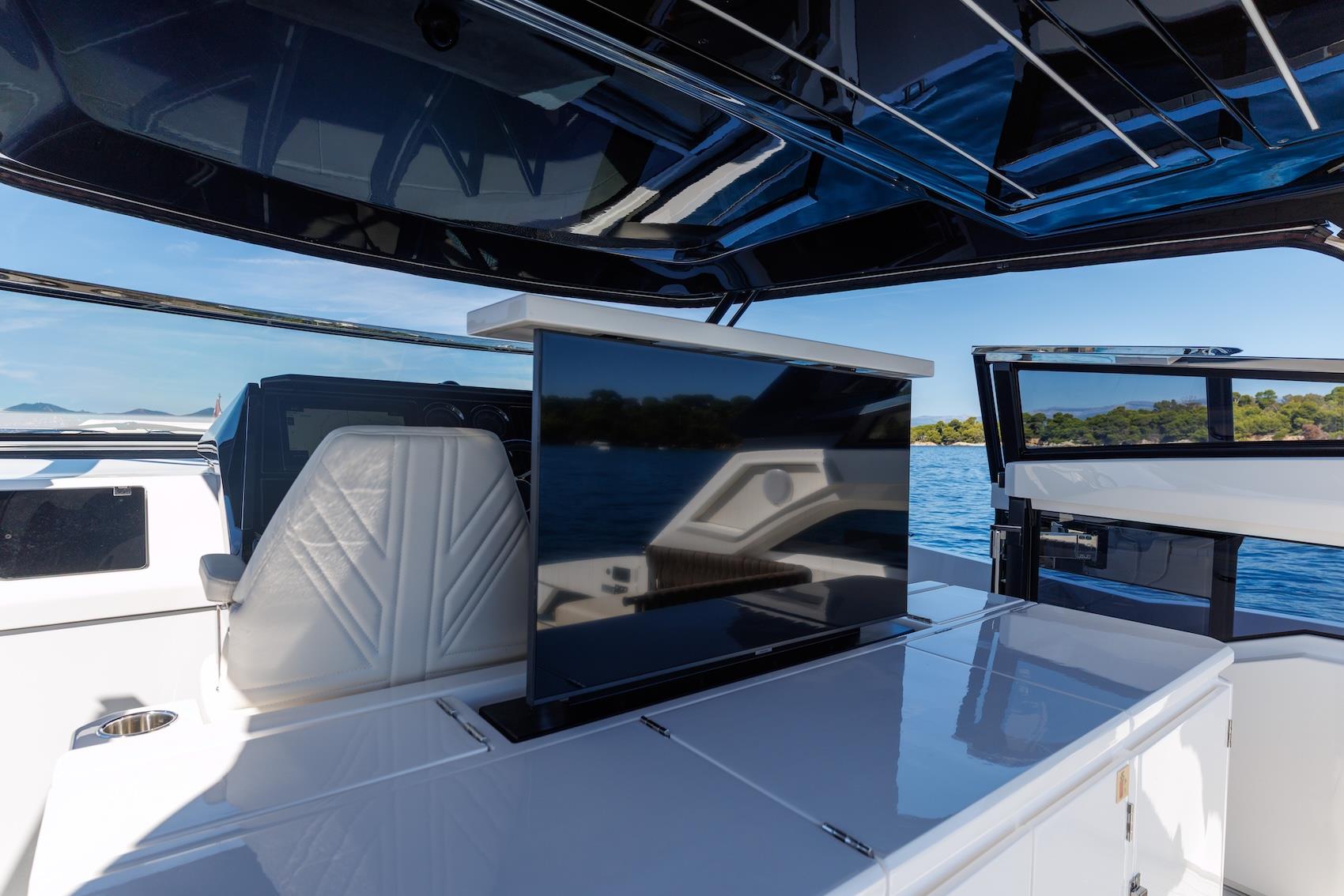 2023 SUNSEEKER 55 SUPERHAWK 